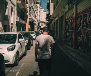 Οι άδειες διαμονής σε κατάσταση εκτάκτου ανάγκης