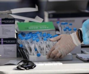 Πληροφορίες για δωρεάν τεστ covid-19 και φάρμακα